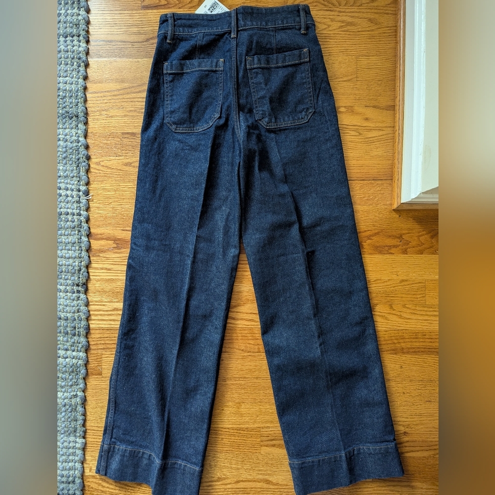 Brand New Gorgeous Fitted High Rise Top. Wide leg H&M Dark Jeans